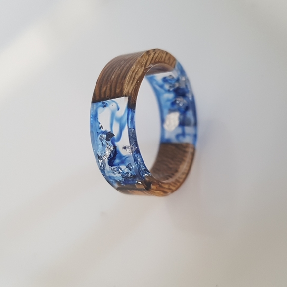 Wood Clear Resin Ring - Picture 3 of 8